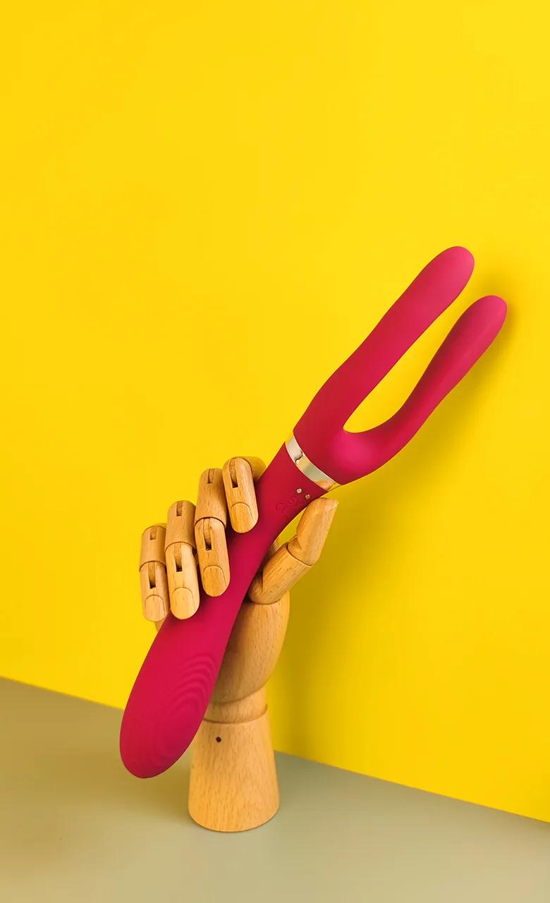 GINYA Multi-functional Vibrator Rabbit ears CH01035 gallery image 1